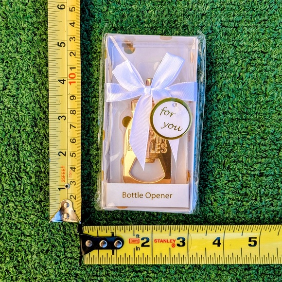Baby Bottle Bottle Opener Baby Shower Gender Neutral Popping Bottles Gold NIP - Picture 3 of 3